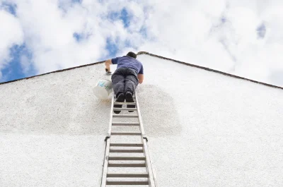 Peinture extérieure à Meilhards — façades et ravalement